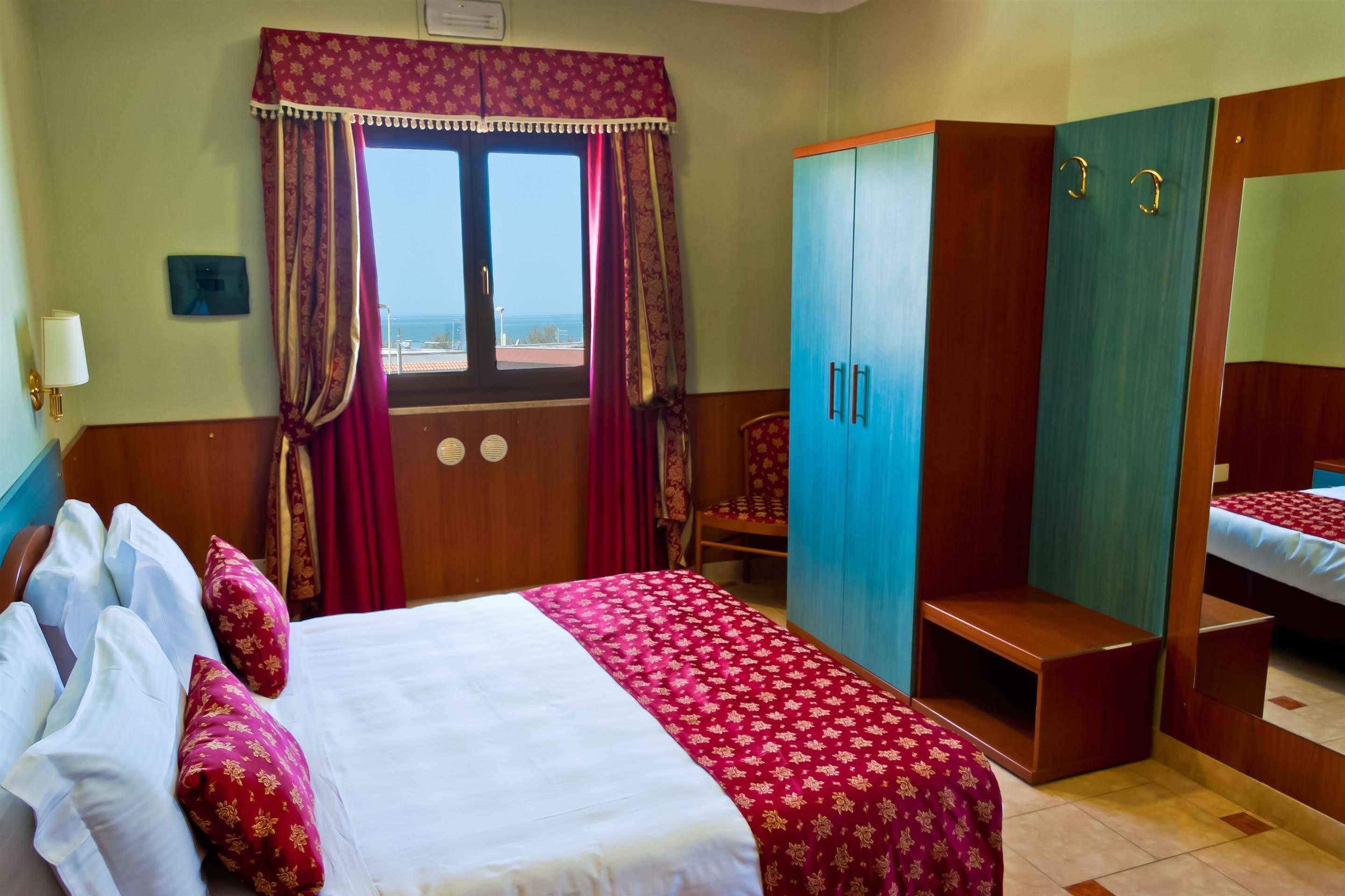 Hotel Riviera Fiumicino Zewnętrze zdjęcie