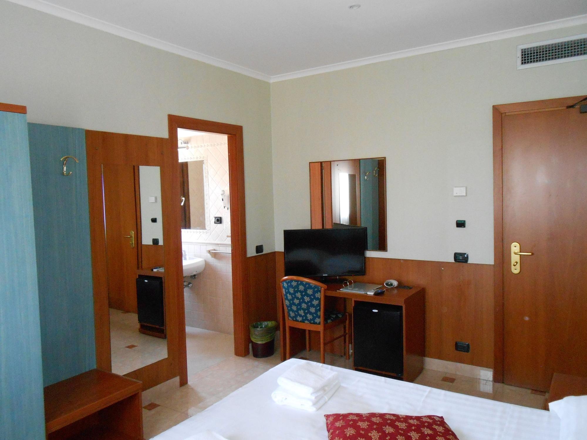Hotel Riviera Fiumicino Zewnętrze zdjęcie