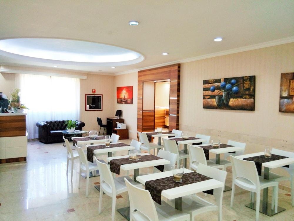 Hotel Riviera Fiumicino Zewnętrze zdjęcie