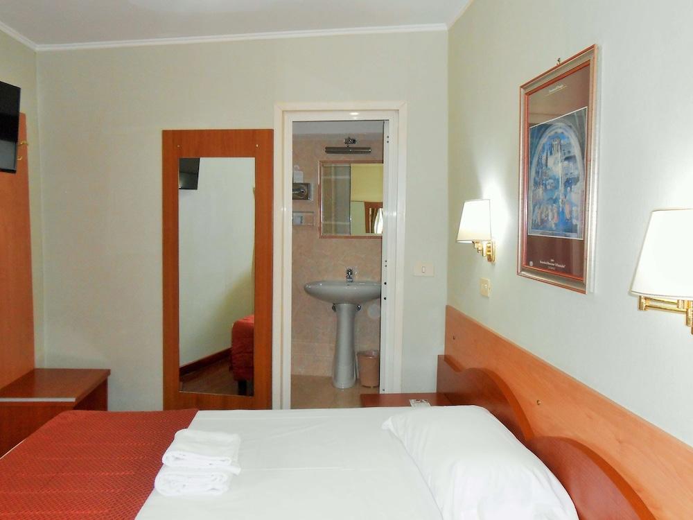 Hotel Riviera Fiumicino Zewnętrze zdjęcie