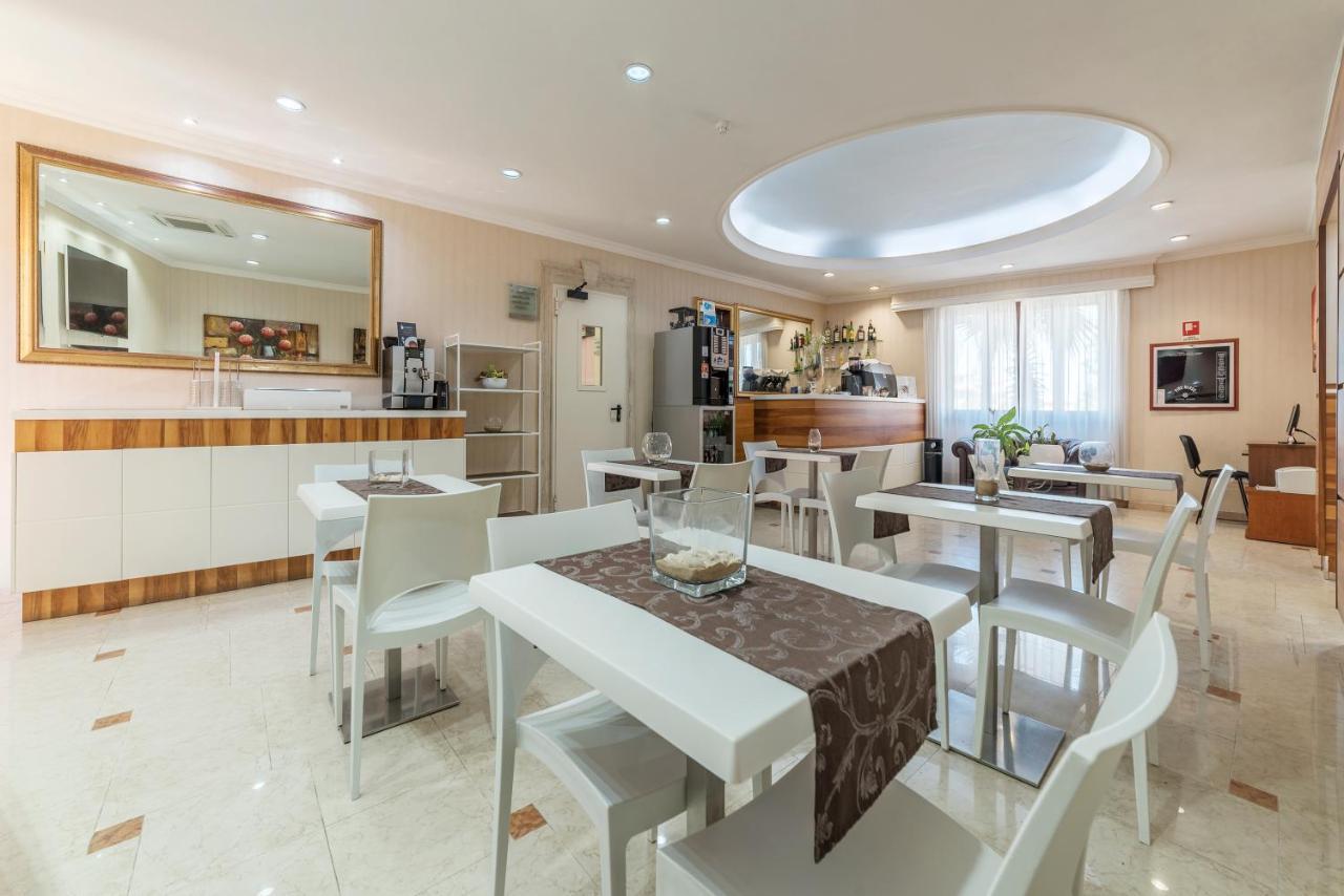 Hotel Riviera Fiumicino Zewnętrze zdjęcie